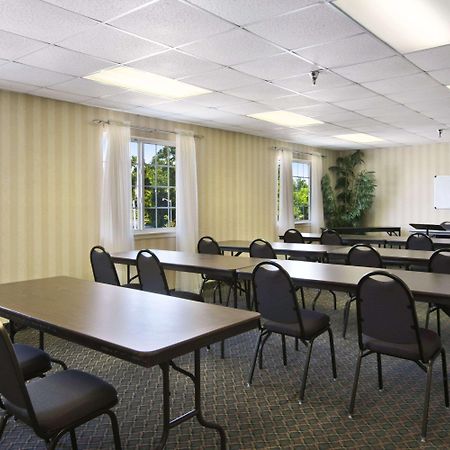 Microtel Inn & Suites Baton Rouge Servizi foto