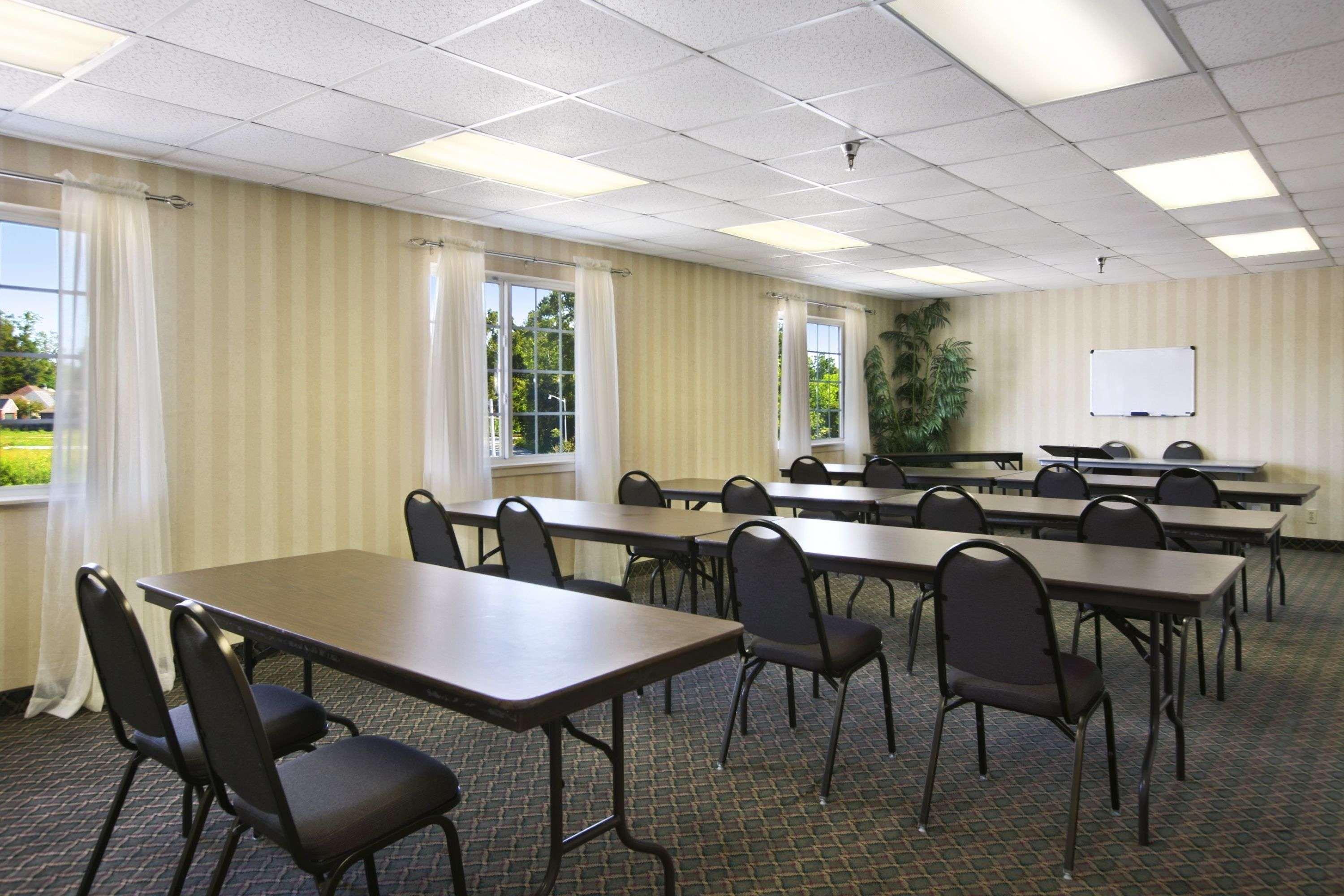 Microtel Inn & Suites Baton Rouge Servizi foto