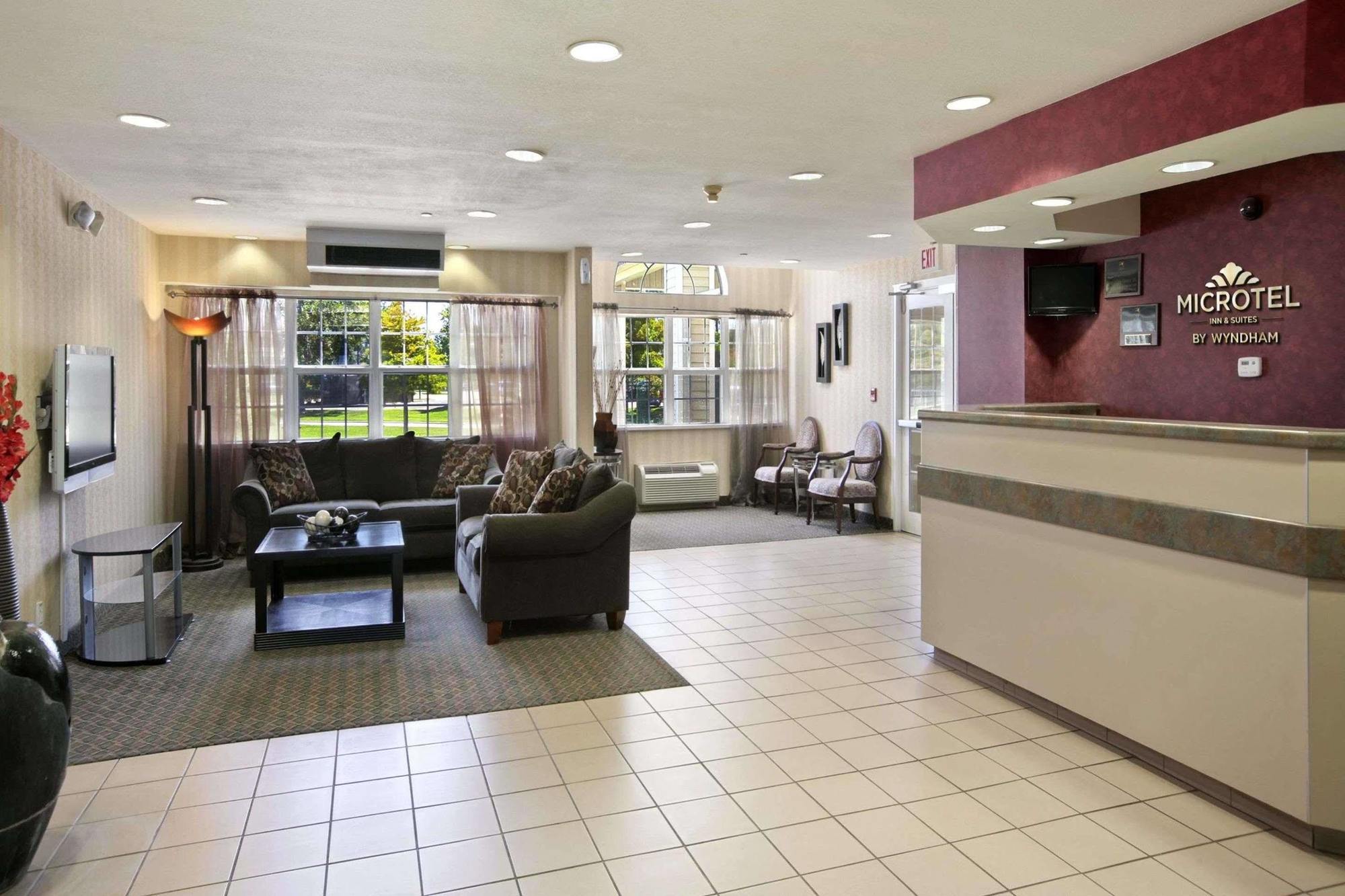 Microtel Inn & Suites Baton Rouge Interno foto